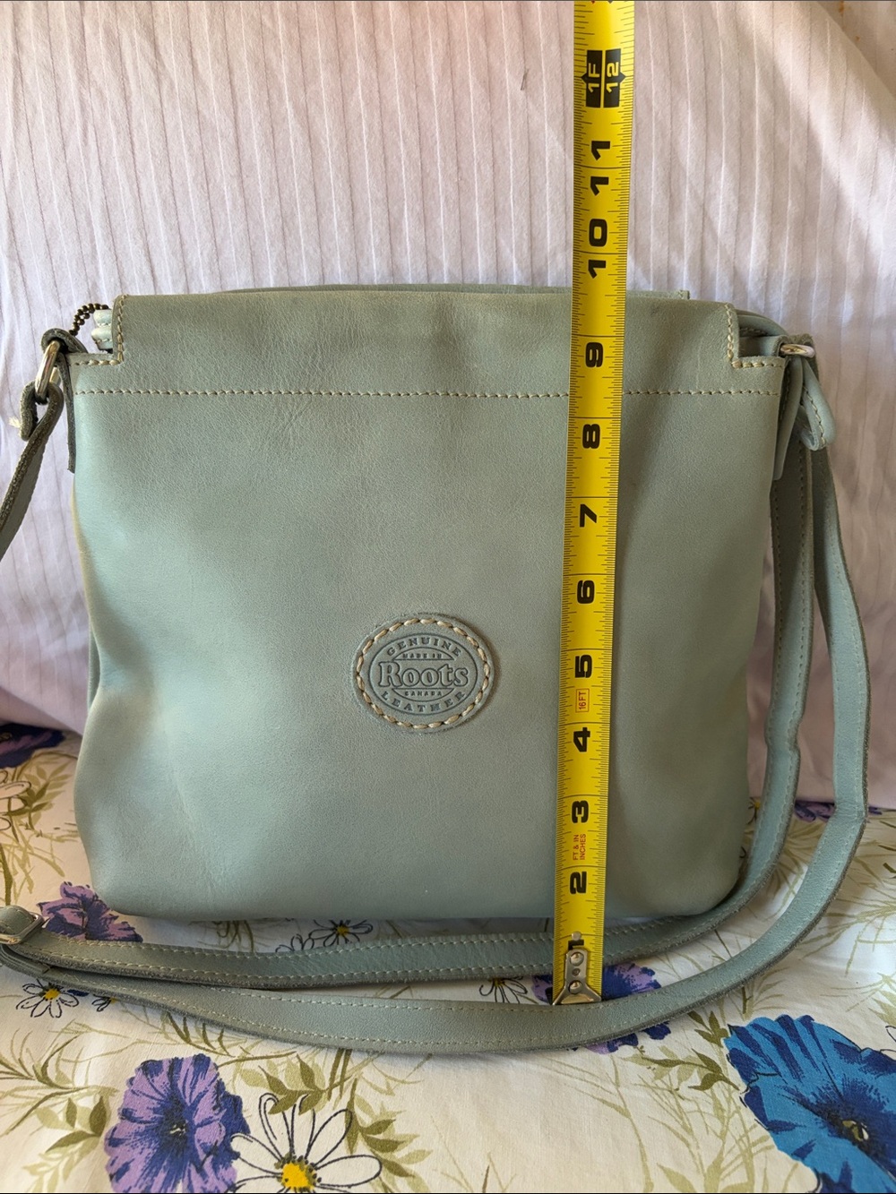 Roots Mint Green Leather Crossbody Bag - Picture 5 of 14